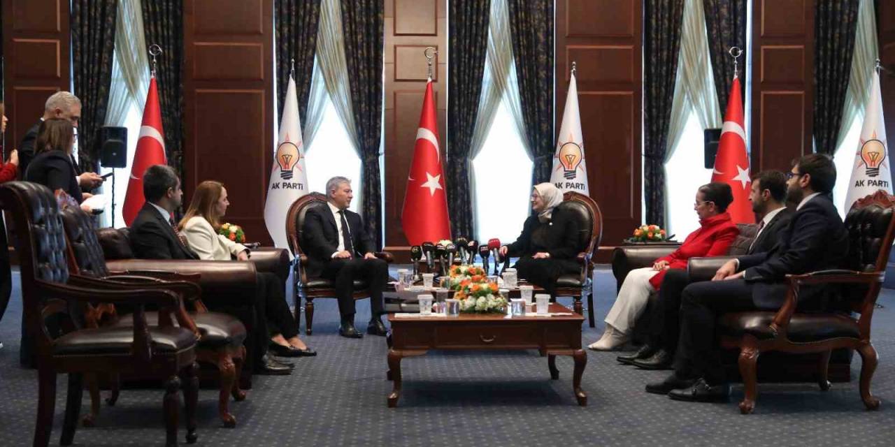 Ak Parti’de Siyasi Partiler Arası Bayramlaşma