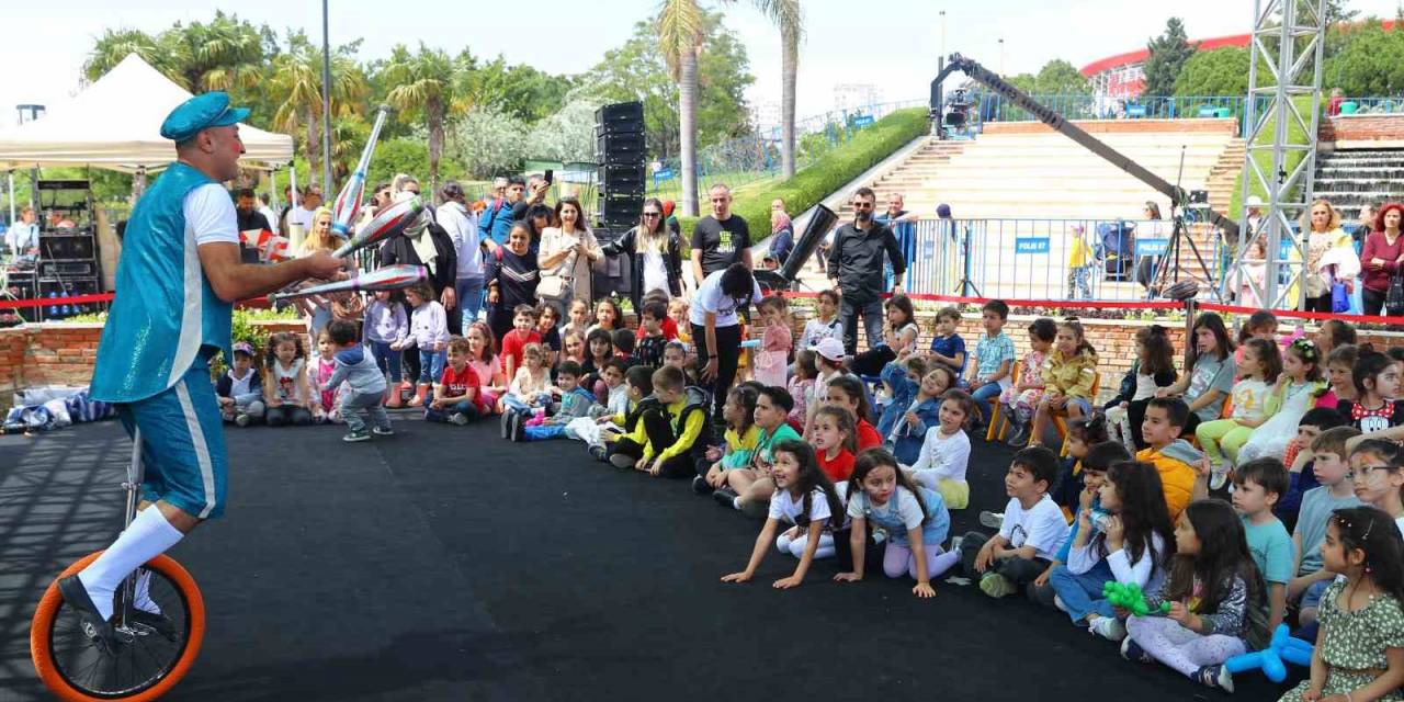 Antalya Büyükşehir Belediyesi’nden 23 Nisan Festivali