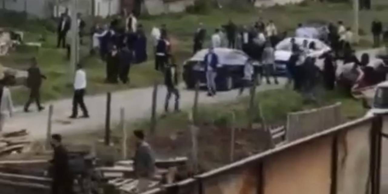 Bayramlaşmada 50 Kişinin Birbirine Girdiği Kavga, Saniye Saniye Kamerada