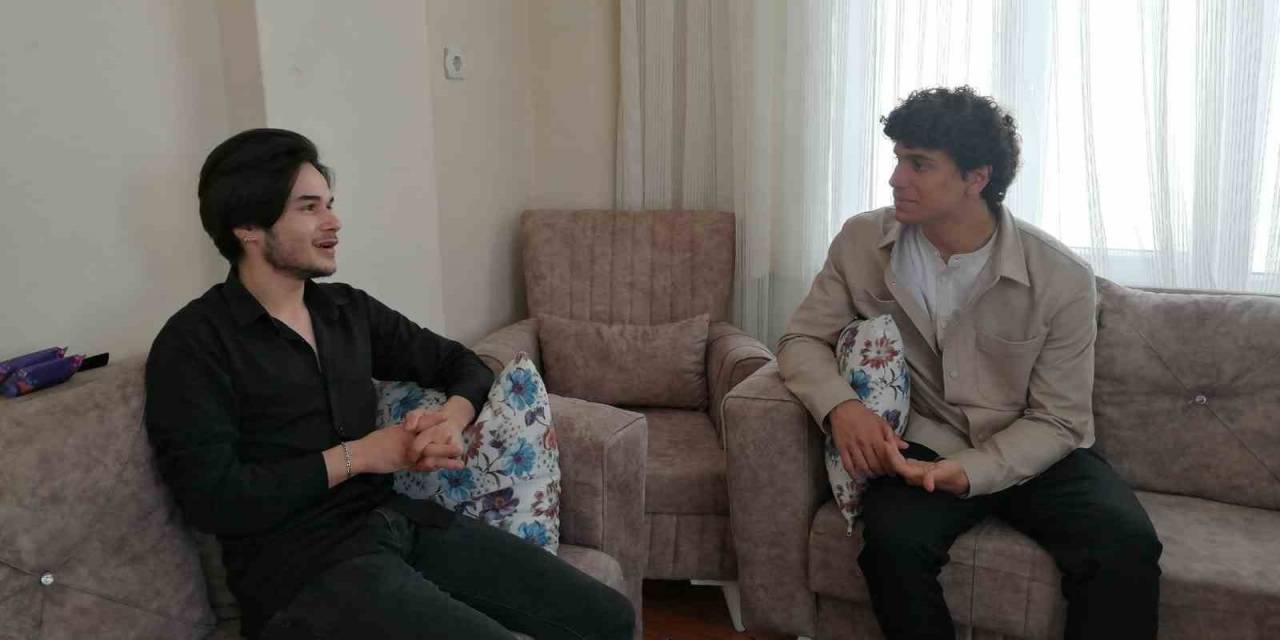 Ak Parti’nin Genç Adaylarından Umut Sonay’dan Sultanbeylili Gence Doğum Günü Sürprizi