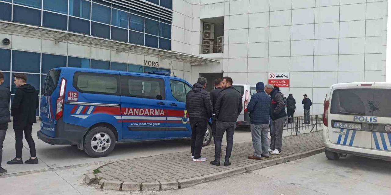 Silahıyla Oynarken 19 Yaşındaki Gencin Ölümüne Neden Oldu
