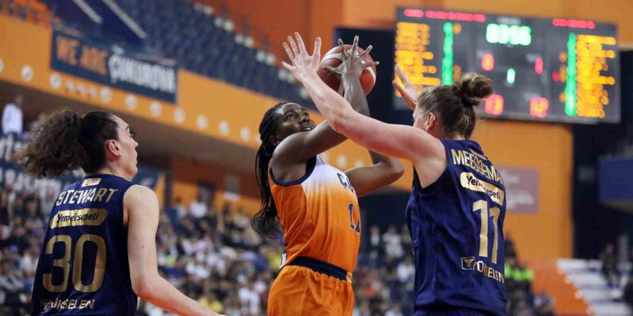 Çukurova Basketbol Final Serisine Mağlup Başladı