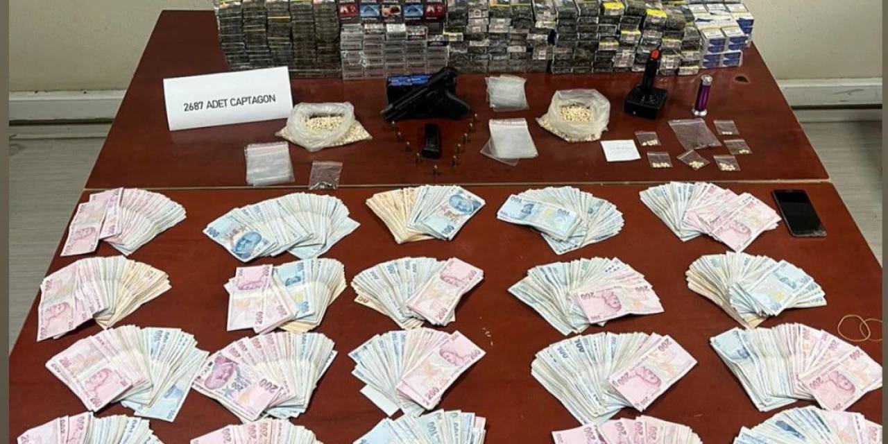 İzmir Polisinden Uyuşturucu Tacirlerine Suçüstü
