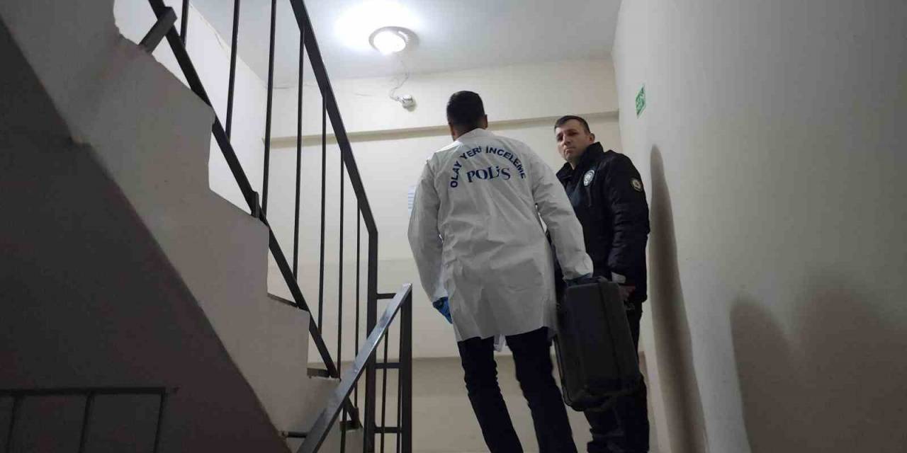 Bayram Ziyareti Dönüşünde Merdivenlerden Düşerek Hayatını Kaybetti