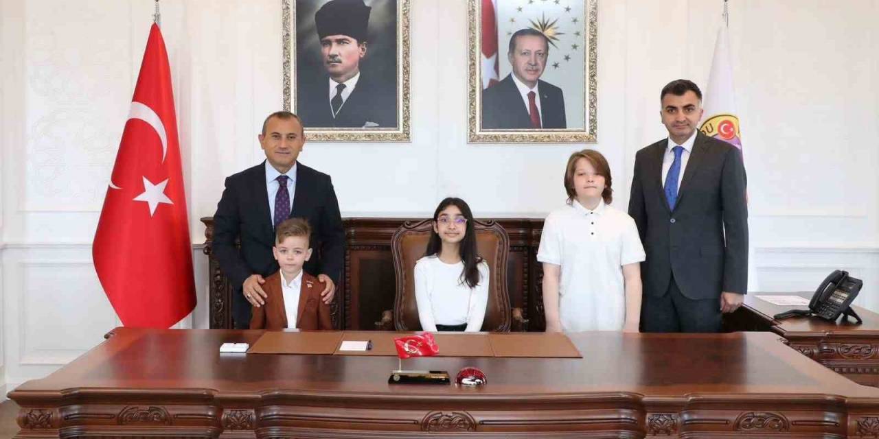 Ordu’da Vali Koltuğu Şehit Çocuklarına Emanet