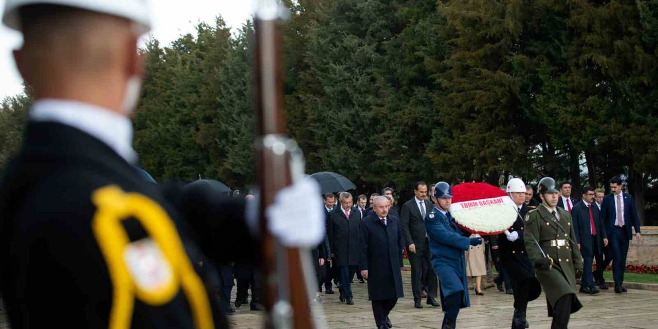 Devlet Erkanı Anıtkabir’de