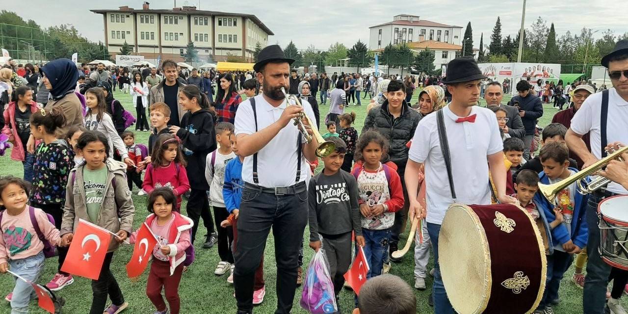Depremzede Çocukların 23 Nisan Coşkusu