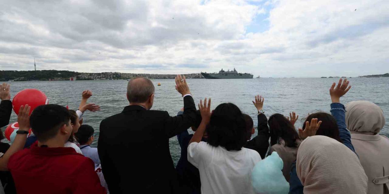 Tgc Anadolu Cumhurbaşkanı Erdoğan’ı Selamladı