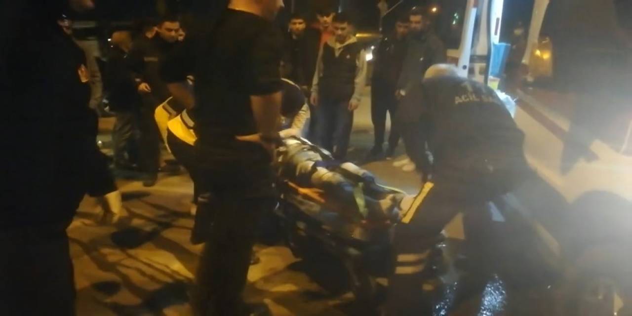 Alev Alev Yanan Otomobilin Sürücüsü Hayatını Kaybetti