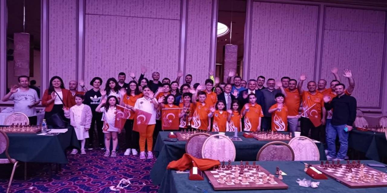 Satrançta Bayram Coşkusu