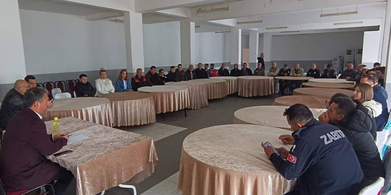 Başkan Suer, Belediye Personellerinin Bayramını Kutladı