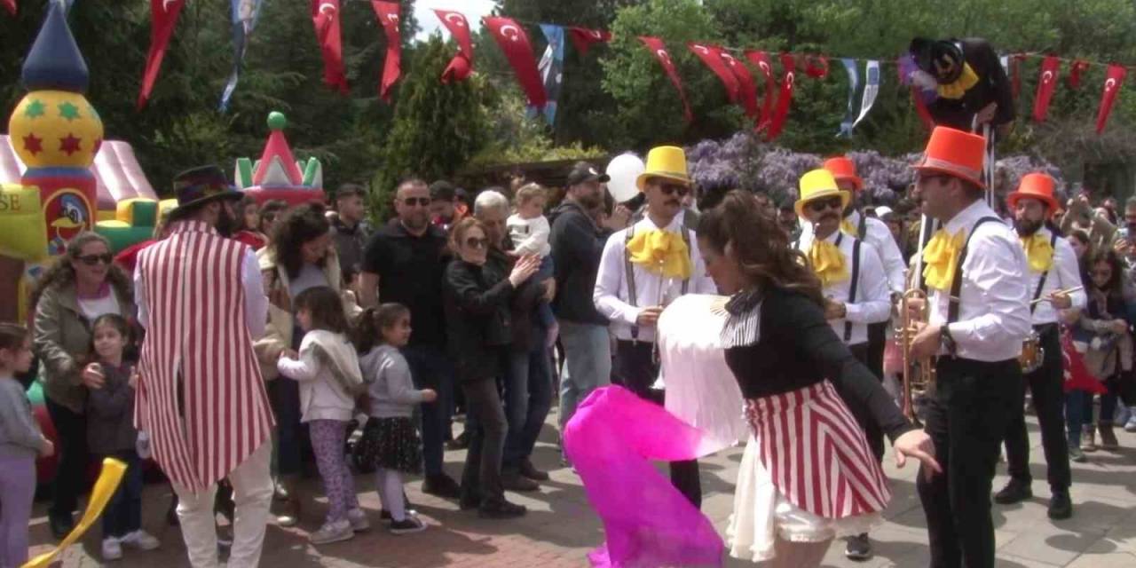 23 Nisan Kadıköy’de Coşkuyla Kutlandı