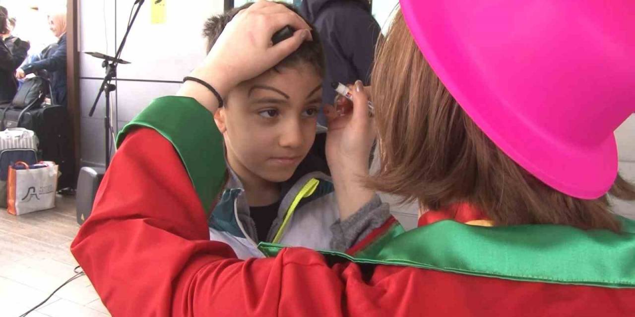 Kâmil Koç’tan Çocuklara 23 Nisan Coşkusu