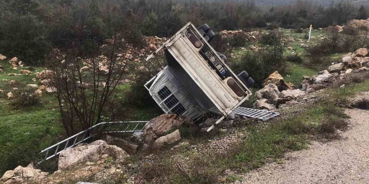 Bilecik’te Meydana Gelen Trafik Kazasında 2 Kişi Yaralandı
