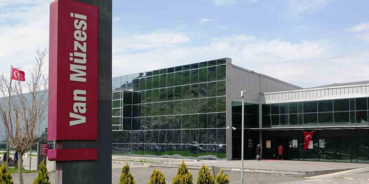 Bayramda Van Müzesi’ne Ziyaretçi Akını