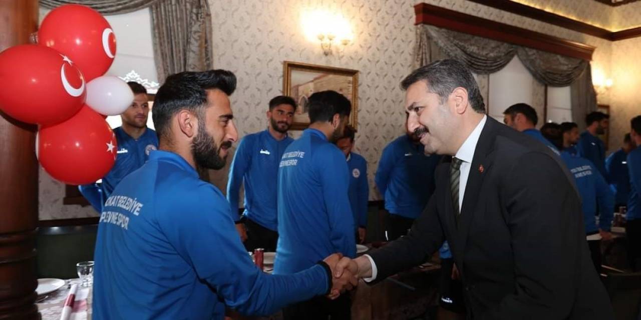 Başkan Eroğlu: "bu Takım Şampiyon Takım"