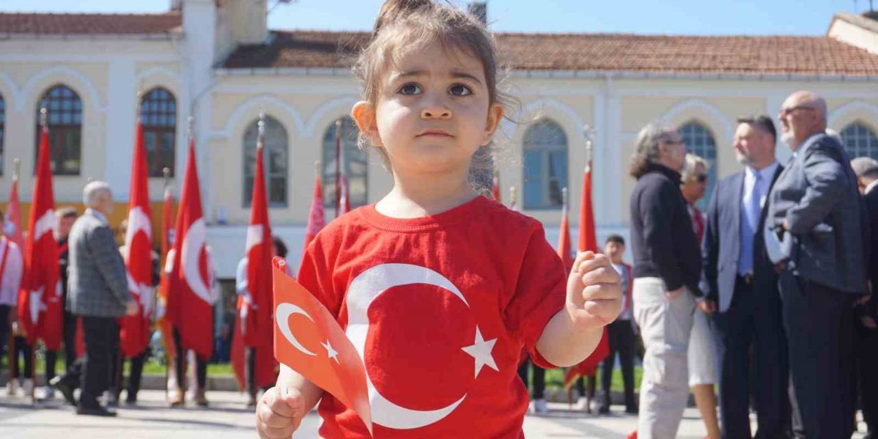 Edirne’de 23 Nisan Ulusal Egemenlik Ve Çocuk Bayramı Coşkuyla Kutlandı