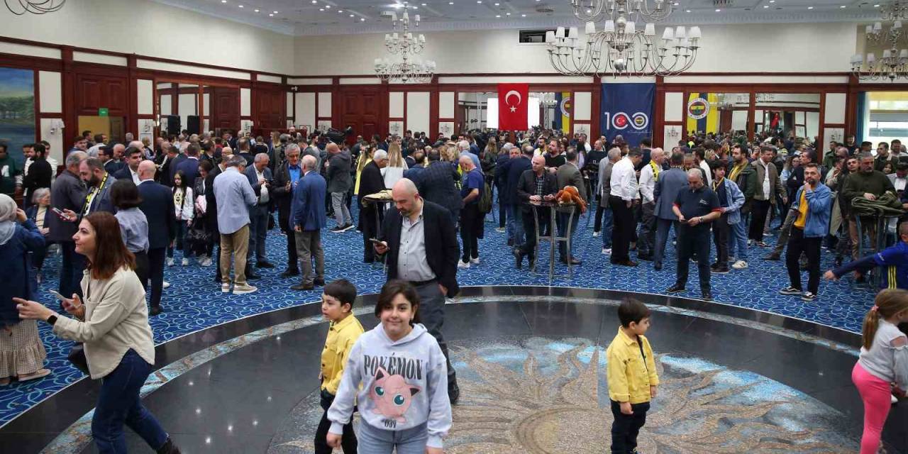 Fenerbahçe’de Geleneksel Bayramlaşma Töreni Gerçekleşti