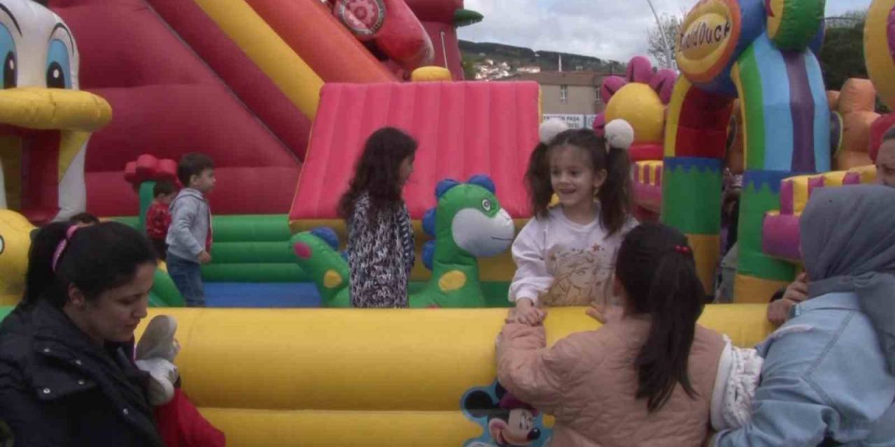 Beykozlu Çocuklar İçin “iki Bayram Bi’dünya Eğlence” Etkinliği