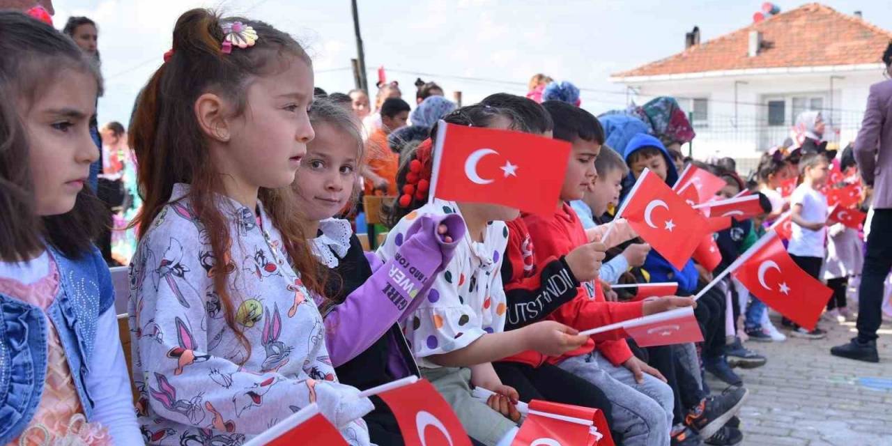 Sındırgı’da 23 Nisan Coşku İle Kutlandı