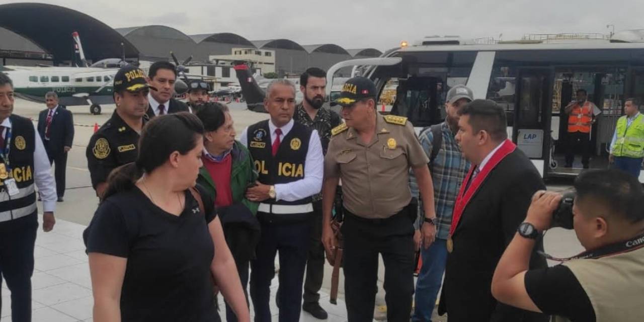 Peru’nun Eski Devlet Başkanı Toledo, Abd Tarafından Peru’ya İade Edildi