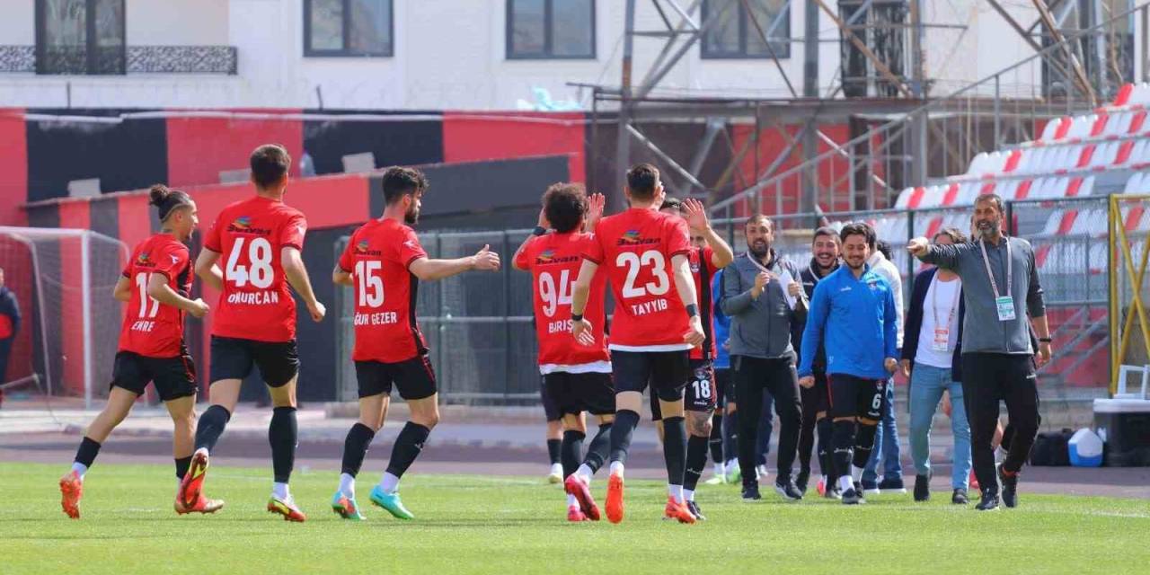 Tff 2. Lig: Vanspor Fk: 2 - Serikspor: 2