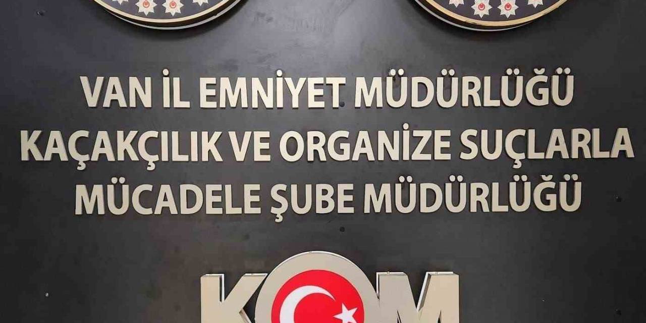 Van’da Gümrük Kaçağı 4 Kilo Altın Ele Geçirildi