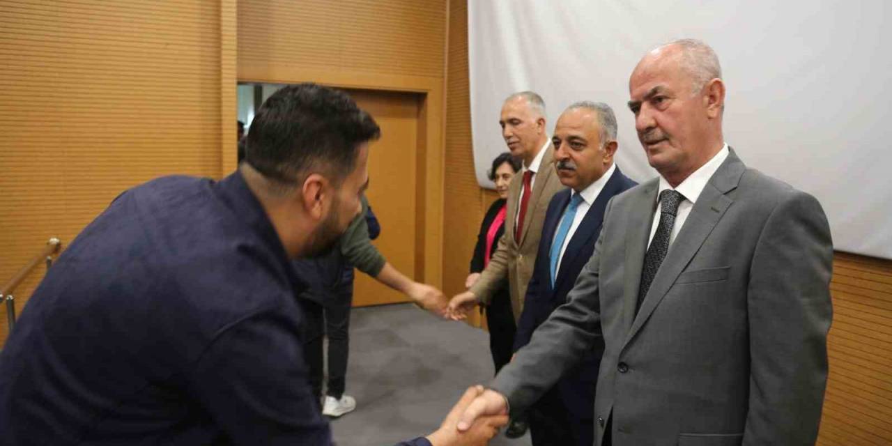 Başkan Akman Mesai Arkadaşları İle Bayramlaştı