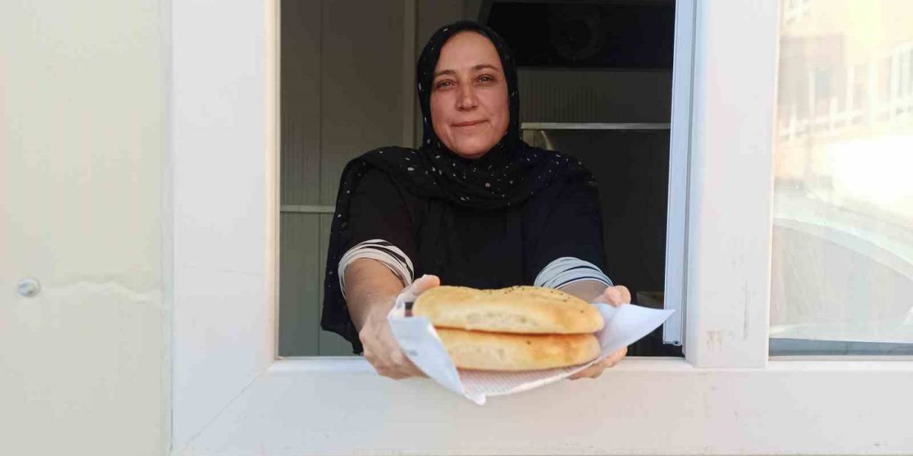 170 Yıllık ‘çardak Ekmeği’ Artık Konteyner Fırında Üretiliyor