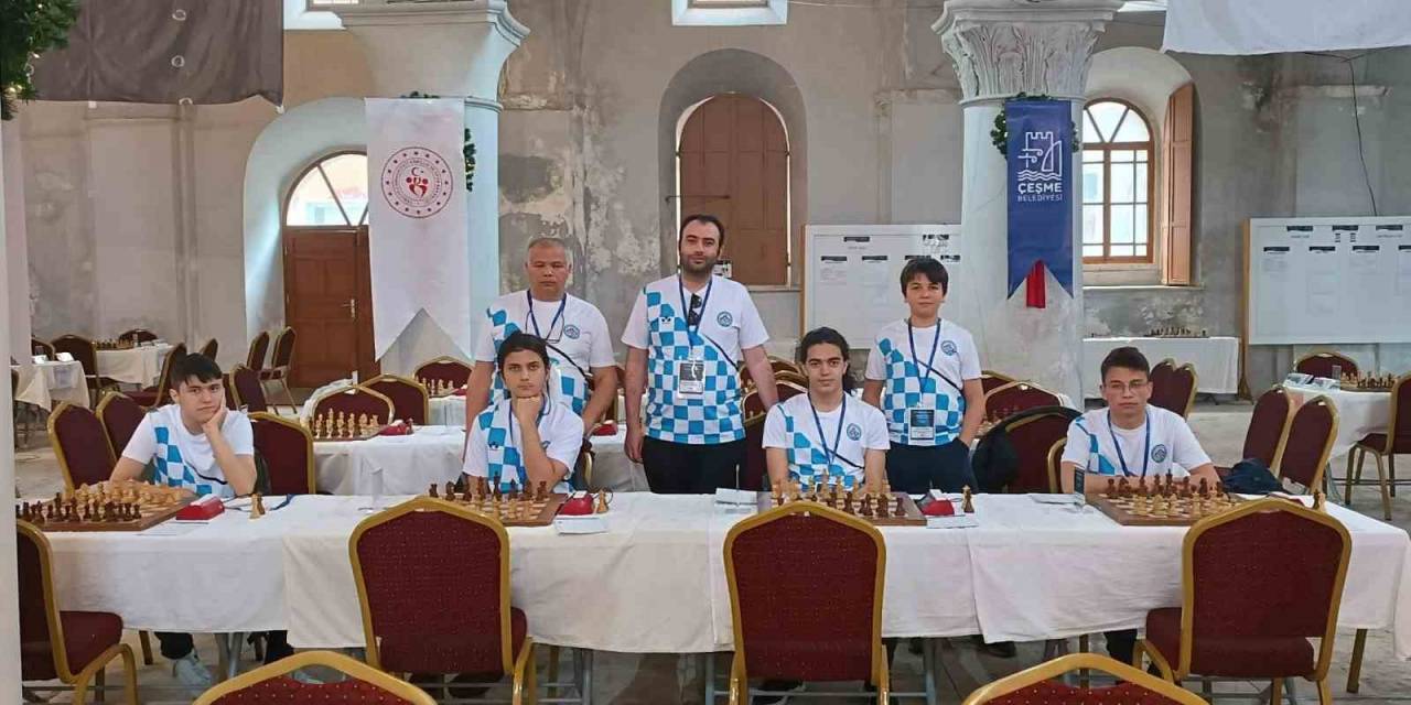 Afyonkarahisarlı Sporculardan Satranç Turnuvasında Büyük Başarı