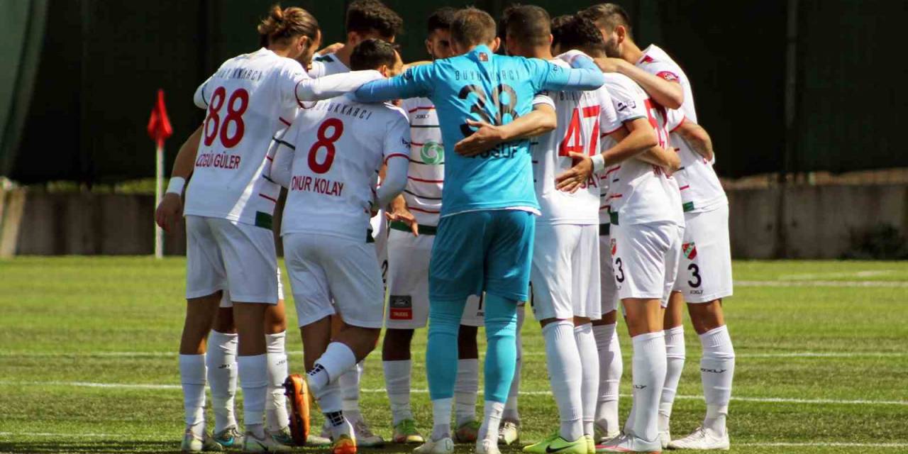 Karşıyaka, 1 Puana Sevindi