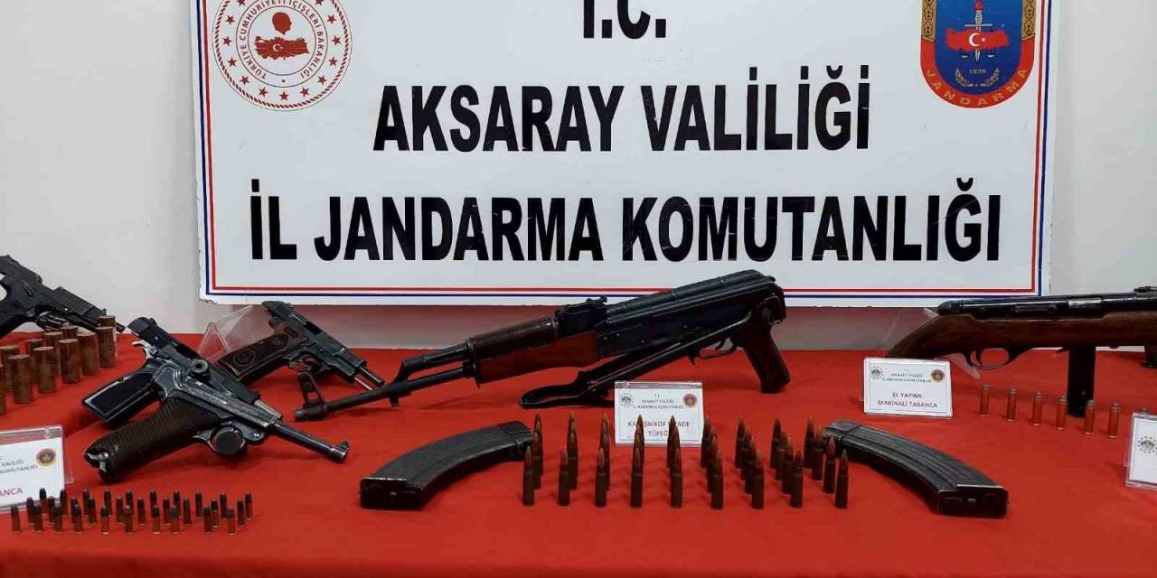 Fırın Bacasındaki Zuladan Cephanelik Çıktı