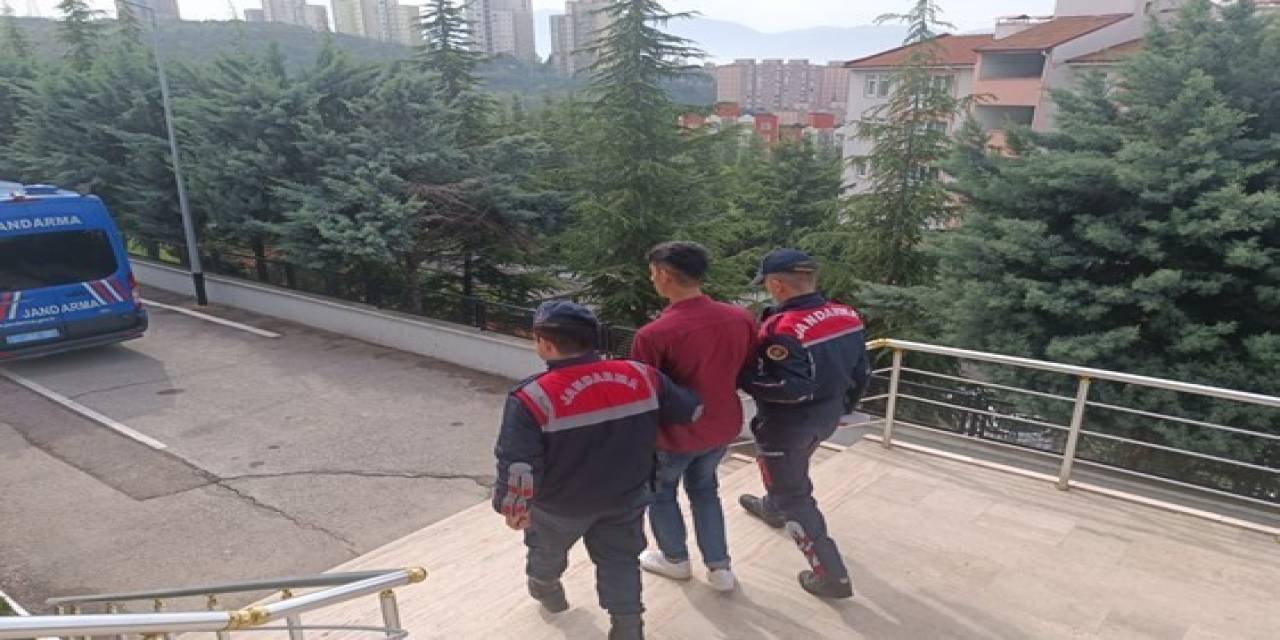 Kocaeli’de Aranan Şahıslara Jandarma Operasyonu