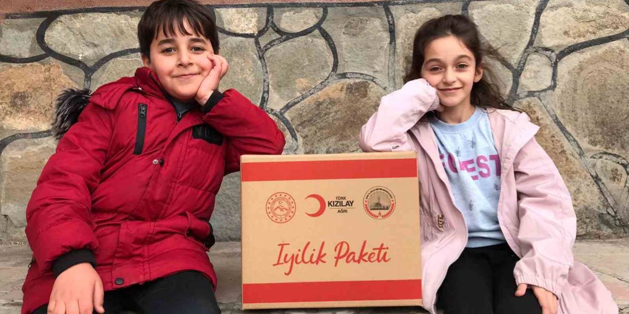 Ramazan Ayında Kızılay Gönüllülere Dokundu