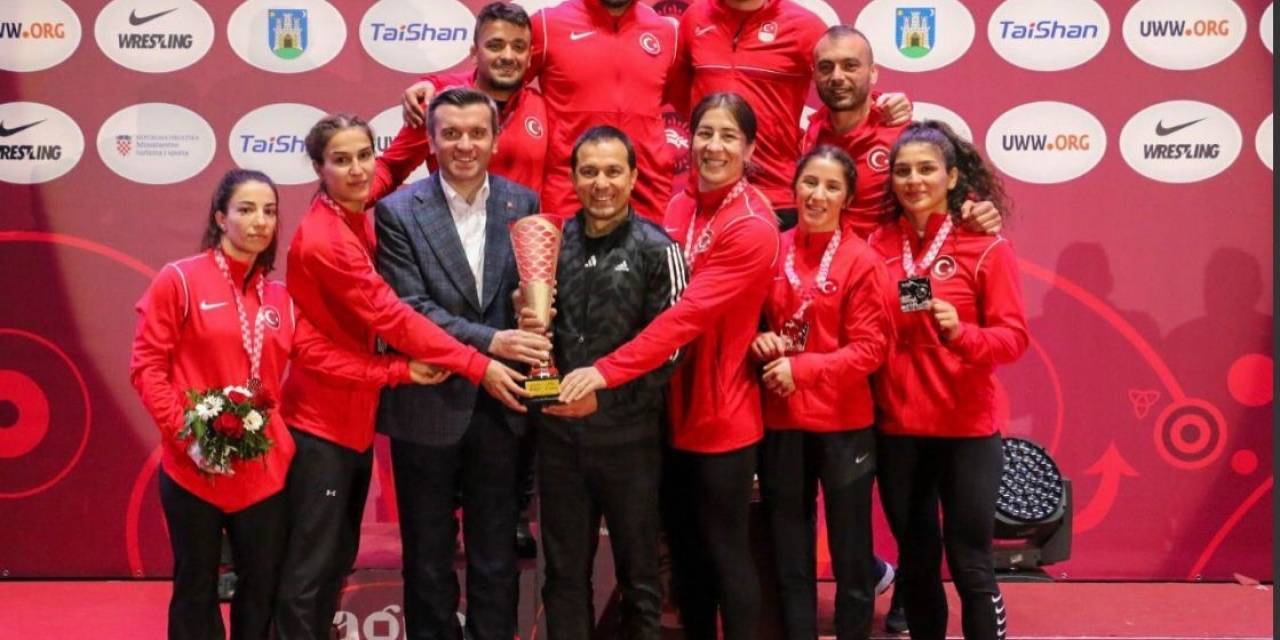 Barü’lüler Avrupa Güreş Şampiyonasında Gururlandırdı