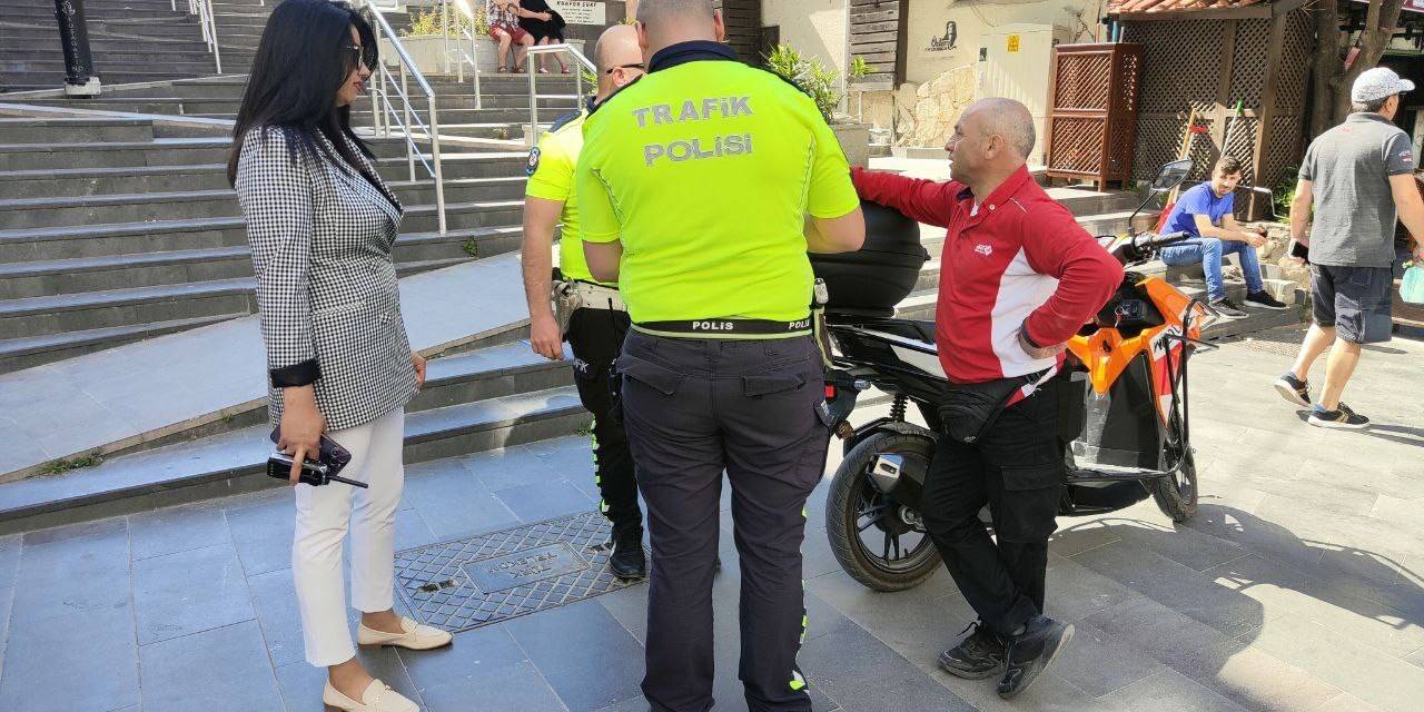 Kuşadası’nda Kurallara Uymayan Motosiklet Sürücülerine Ceza Yağdı