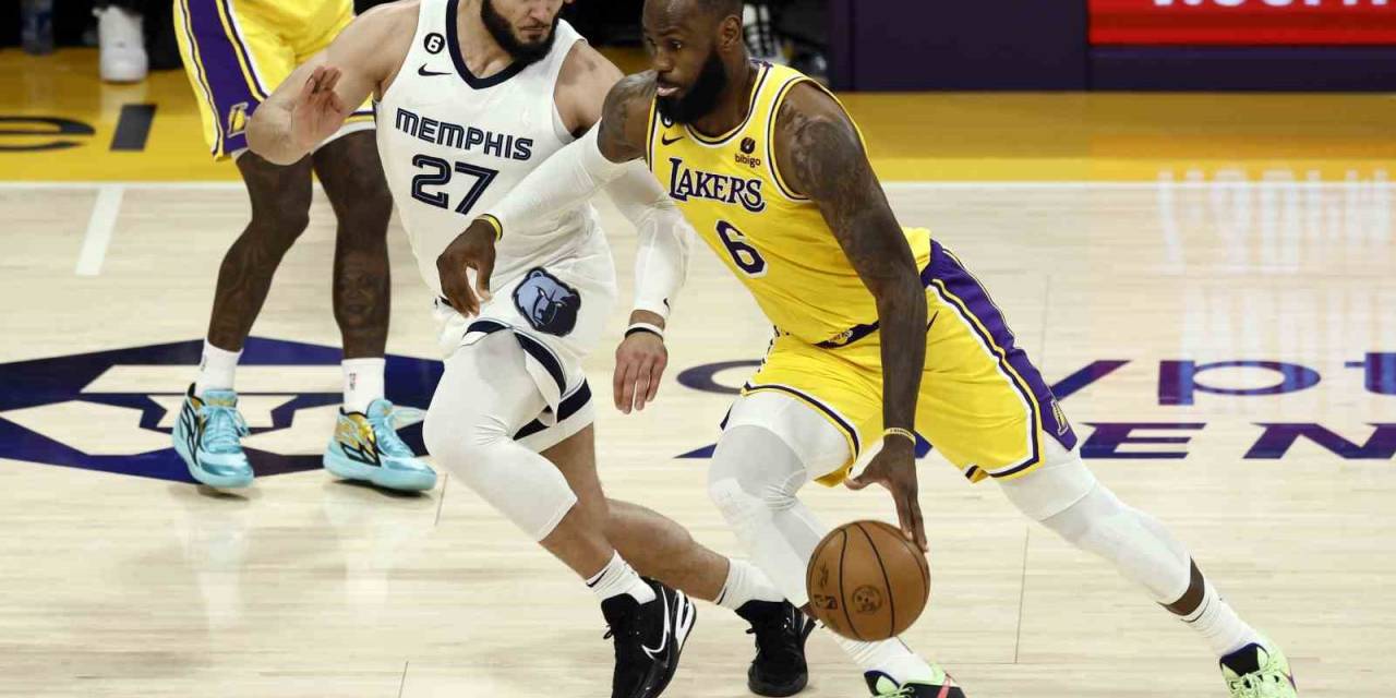 Lakers, Grizzlies’ı Yenerek Seride 3-1 Öne Geçti
