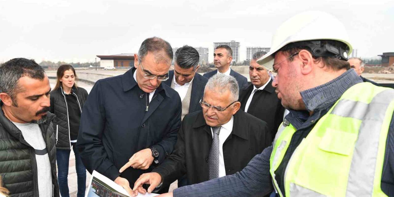 Büyükkılıç: "türkiye’nin En Büyük Ve En Yeşil Millet Bahçesi Gün Sayıyor"