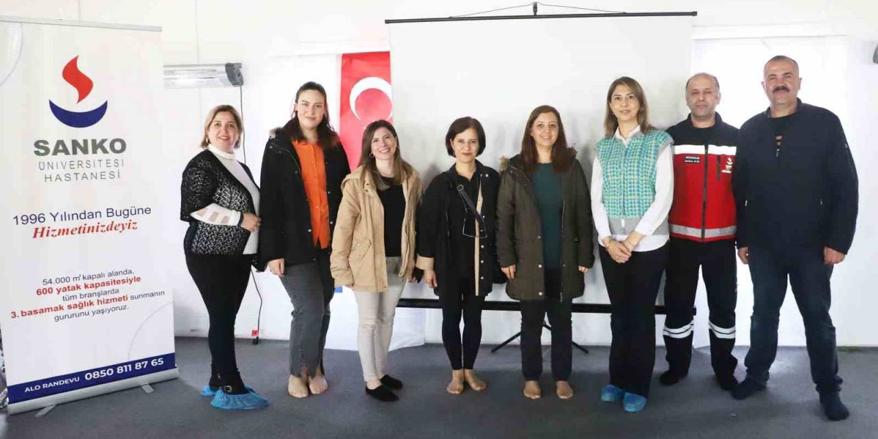 Gaziantep’te Şuurlu Anneler Yetiştiriliyor