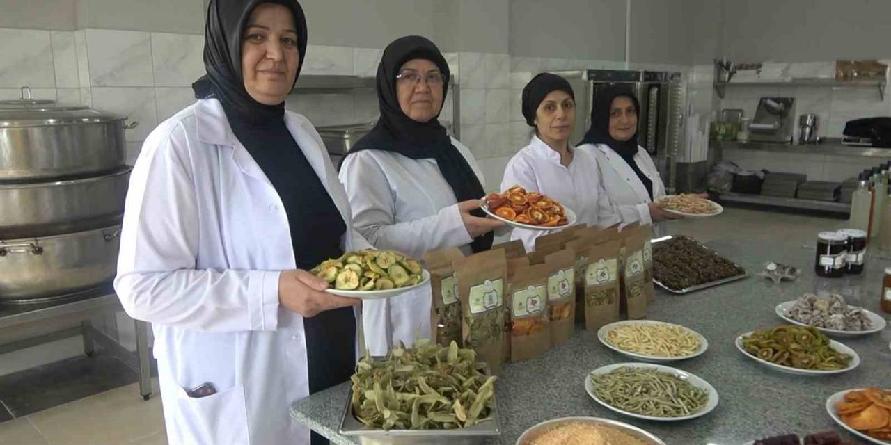 Yöresel Ürünler Kadınlara Gelir Kaynağı Oldu
