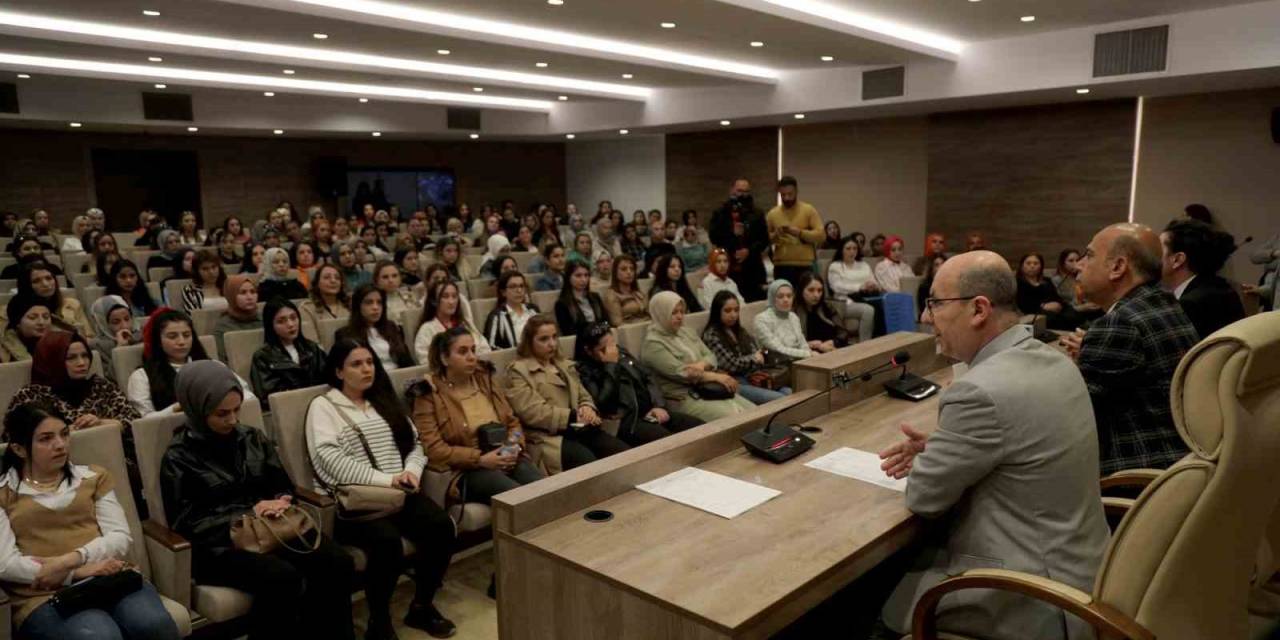 İş Ve Kariyer Merkezi, Kentteki İstihdam Oranını Artırıyor