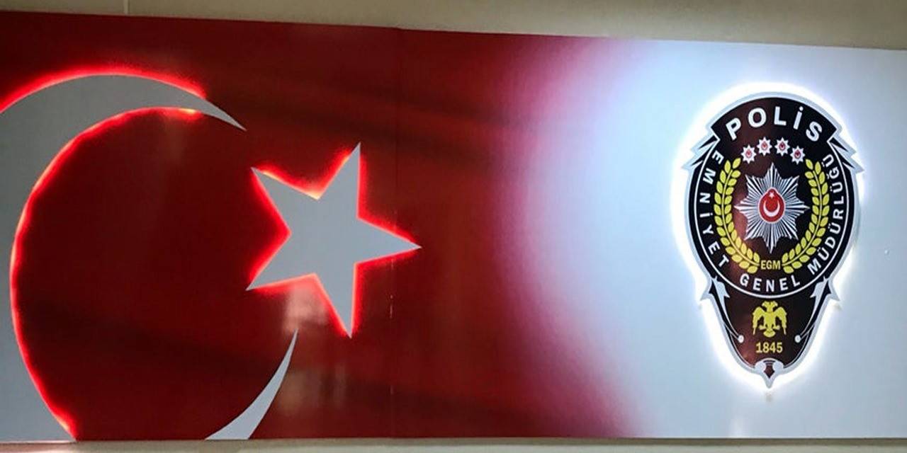 30 Yıl Hapis Cezasıyla Aranan Zanlı Kuşadası Polisinden Kaçamadı