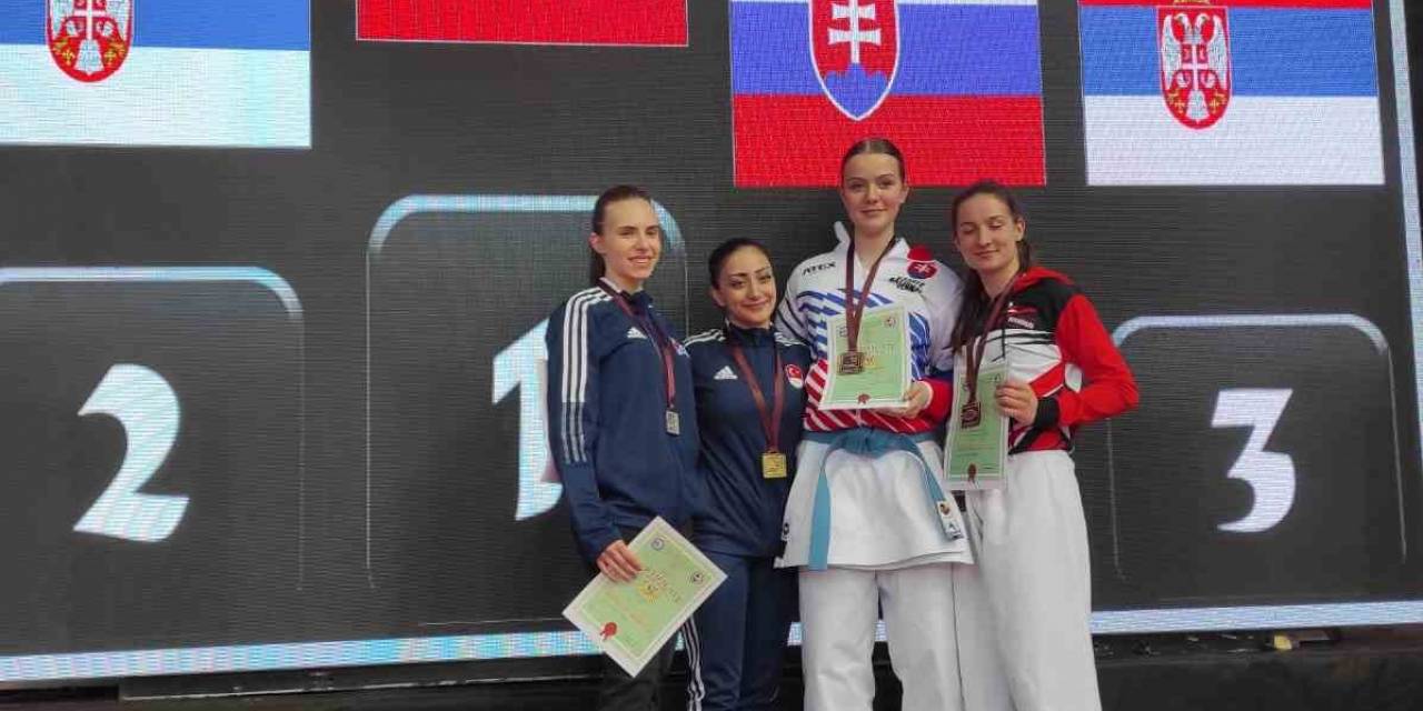 Afyonlu Sporcu Ayşe Yılmaz Altın Madalya İle Dönüyor