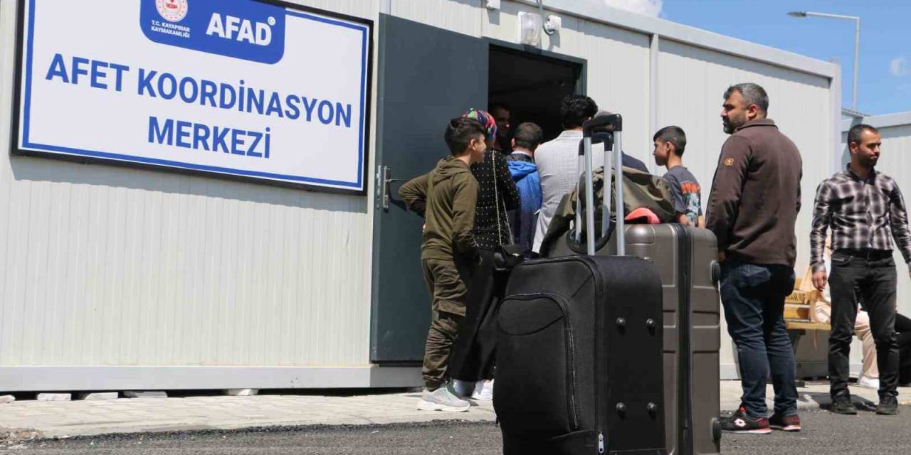 Diyarbakır’da Depremzedeler Konteynerlere Yerleştiriliyor