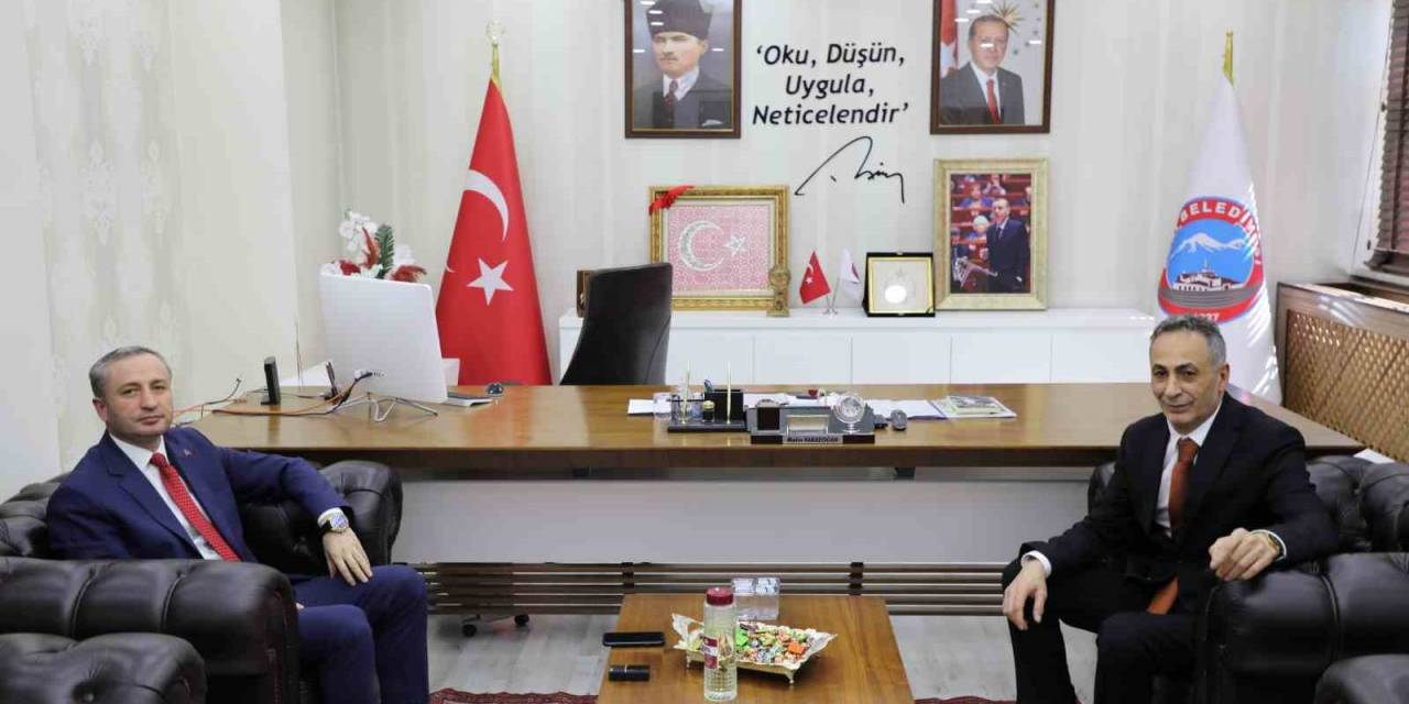 Ağrı Milli Eğitim Müdürü Kökrek’ten, Başkan Karadoğan’a Hayırlı Olsun Ziyareti