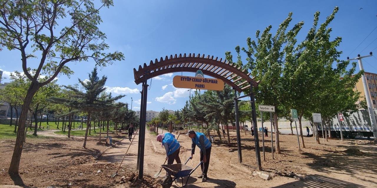 Şanlıurfa’da Selden Zarar Gören Parklar Yenileniyor