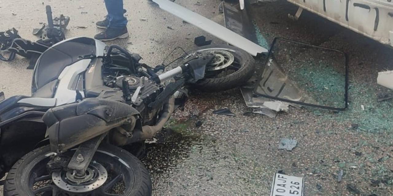 Bandırma Edincik Kavşağında Trafik Kazası: 1 Yaralı