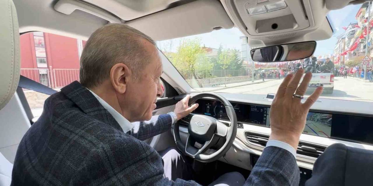 Togg’un Kalbinde Direksiyona Geçen Cumhurbaşkanı’na Sevgi Seli