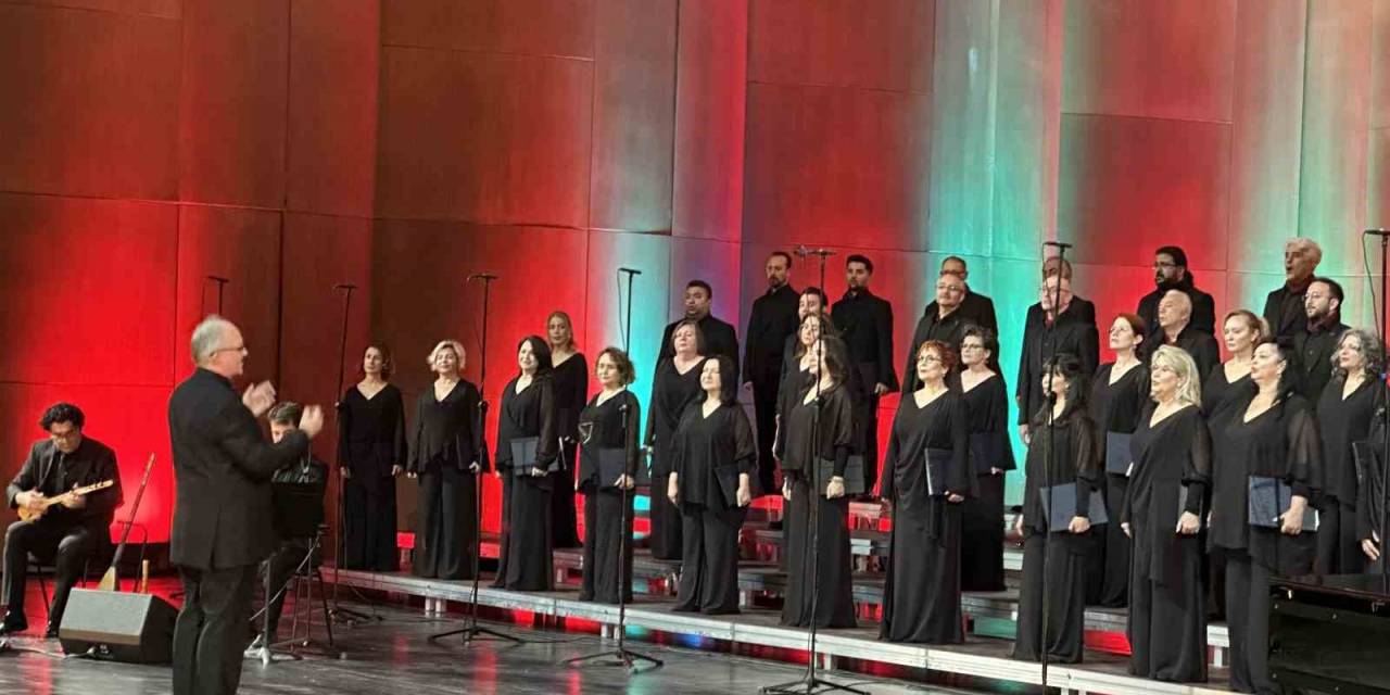 "13. Dünya Koro Müziği Sempozyumu" Başladı