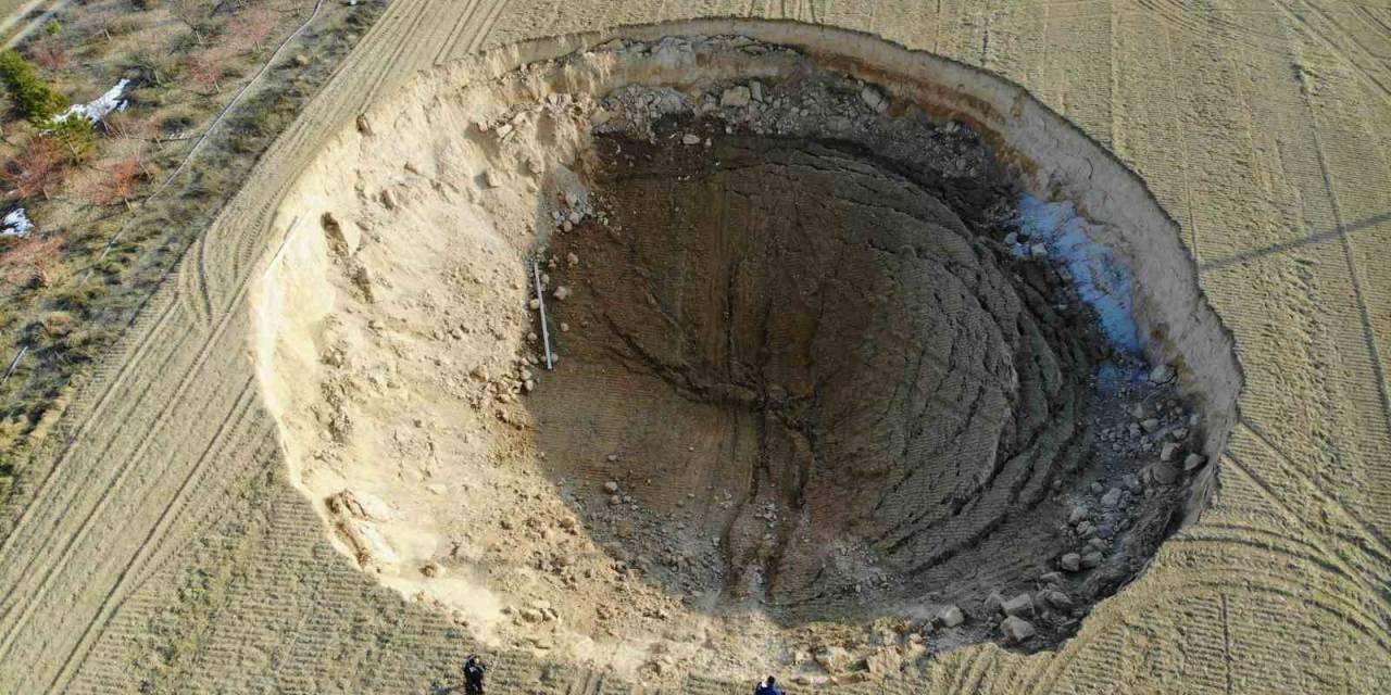 Konya Havzasında Yer Altı Su Seviyesi Düşüyor, Obruklar Artıyor